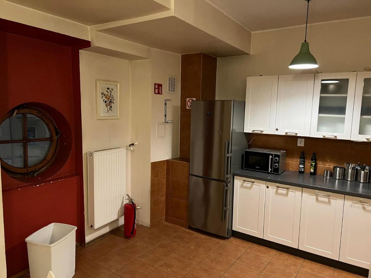 50 People Bis Apartment Cracovia Exterior foto