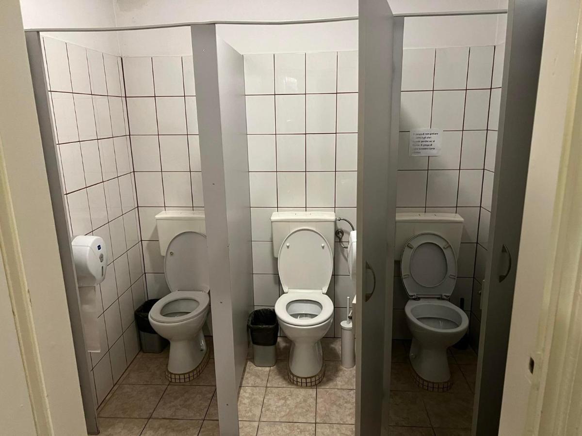 50 People Bis Apartment Cracovia Exterior foto